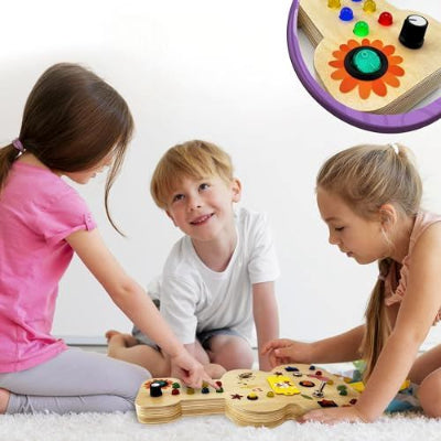 Jouer à trois à des jeux differents sur un seul Tableau Montessori-Guitaree