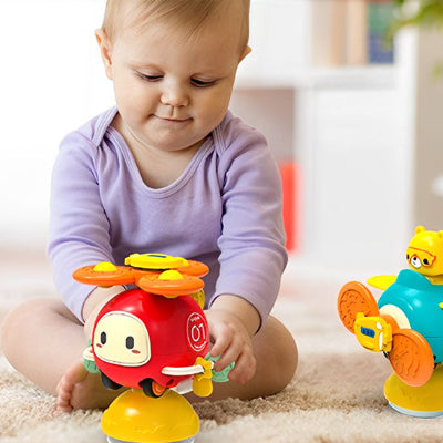 La manipulation du jouet bebe 1 an pour la motricité fine