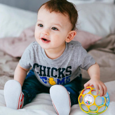 Hochet bebe, balle à trous de taille parfaite facile à saisir pour les tout-petits
