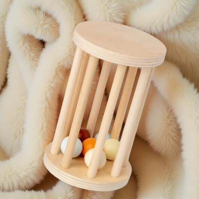 hochet bebe musicale avec cloches en cage