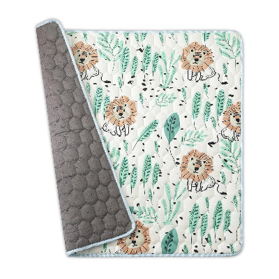 Mousse tapis bebe imprimée forêt et roi de la forêt