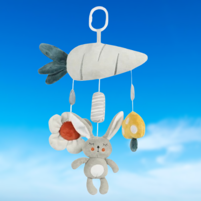 Variante avec hochet lapin gris de notre spirale d'activité bébé