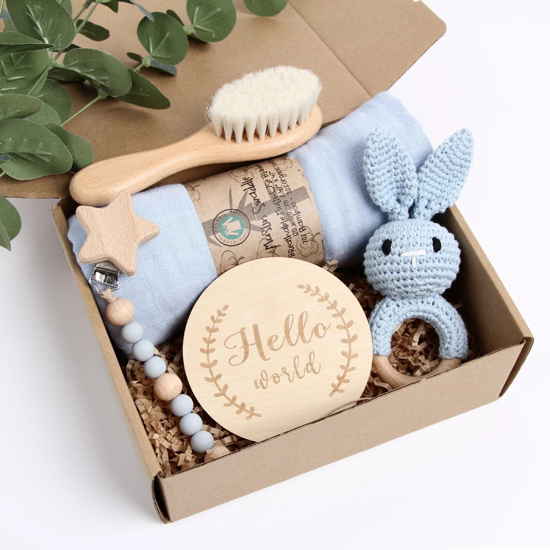 Hochet bébé lapin bleu dans coffret-naissance