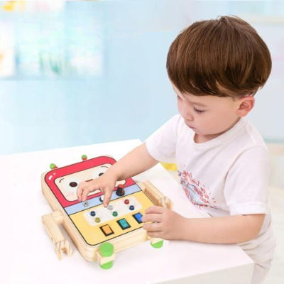 La motricité  fine sur Tableau Montessori - BusyBoardCircuit™ - Robot