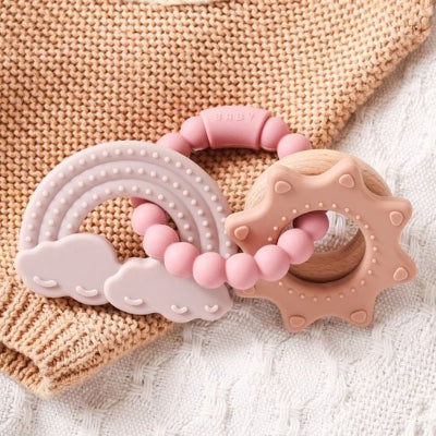 Anneau de dentition avec quatre structures et textures différents 