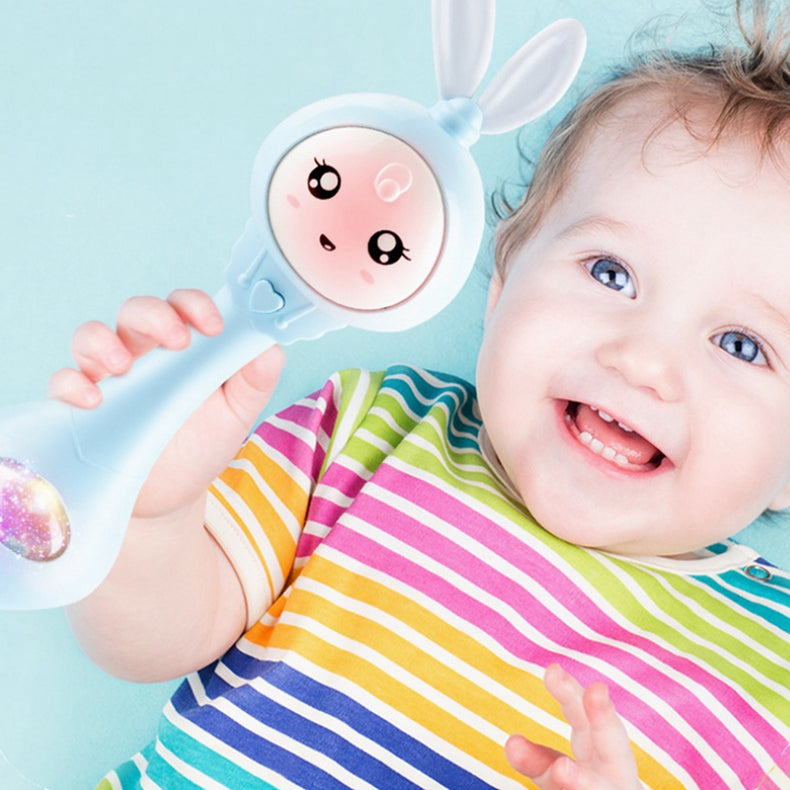 Baton sensoriel bébé utile durant la poussée dentaire 