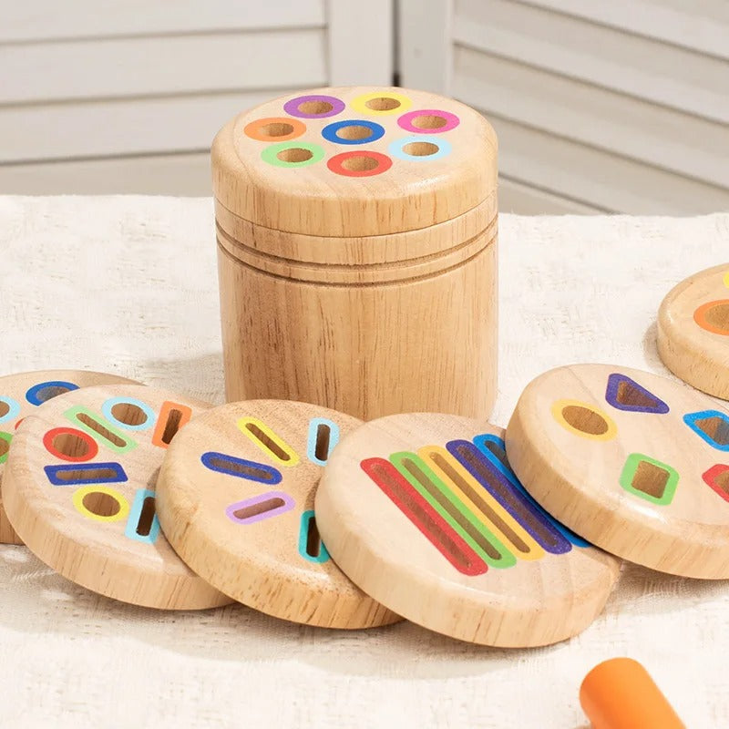 Cube d'activité bébé compartiment de petits pièces colorés inclus