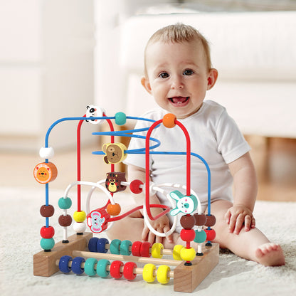 Cube d'activité bébé plein de formes et couleurs qui l'éblouis 