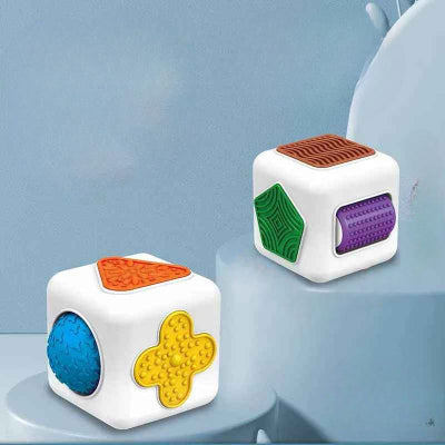 Cbe mootricité bébé aux couleurs forme perception géométrie