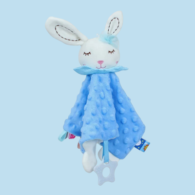 Doudou lapin bleu, meilleur compagnon sensoriel de votre enfant.