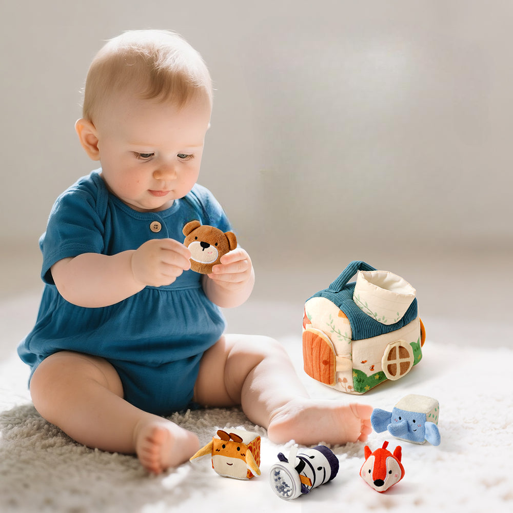 Les histoires imaginaires débutent avec le hochet bébé 