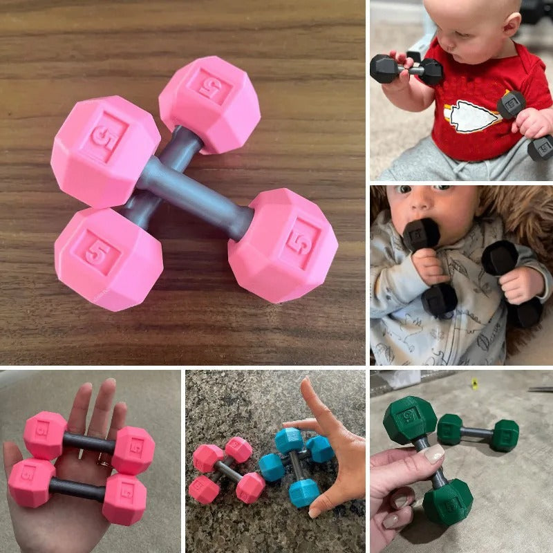 Hochet bébé silicone que bébé porte à la bouche