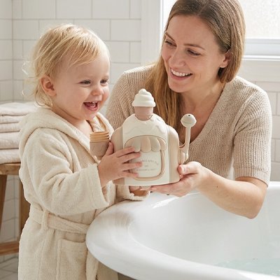 Jouet baignoire bebe complicité fille-mère