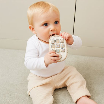 Jouet bebe 1 an comme silicone dentaire qui calme le tout petit 