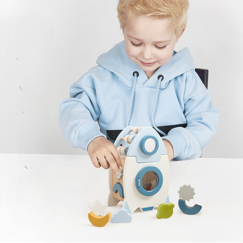 Jouet bebe bois fusée qui s'accorde avec votre décor 