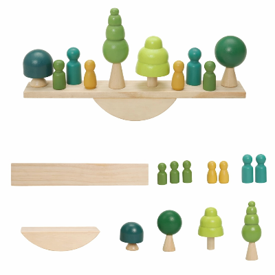 Construction d'une forêt verte avec les jouets bois bebe