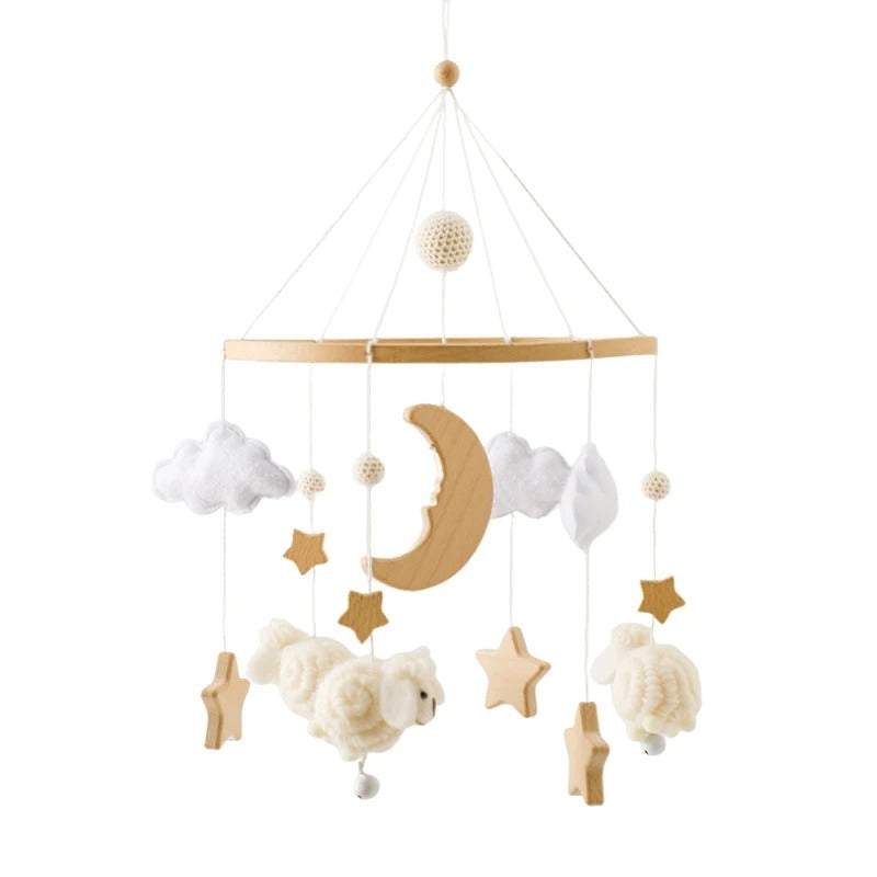 Mobile bebe avec moutons blanc