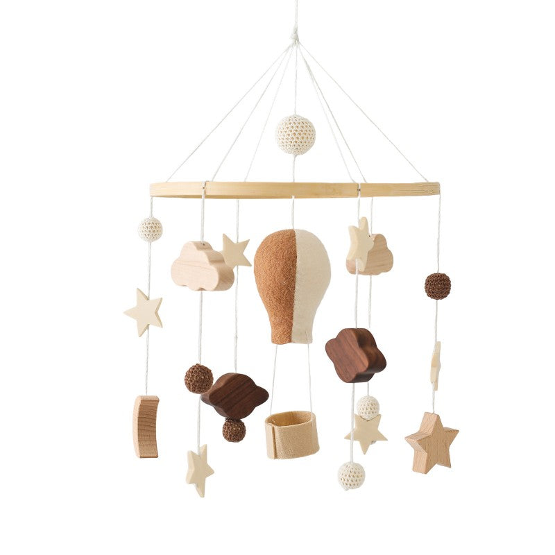 Mobile bebe montgolfière feutrine marron étoile et lune en bois