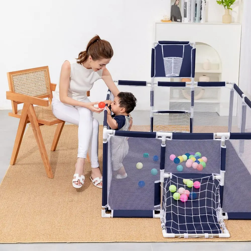Développement de l'indépendance avec le parc pour bebe 