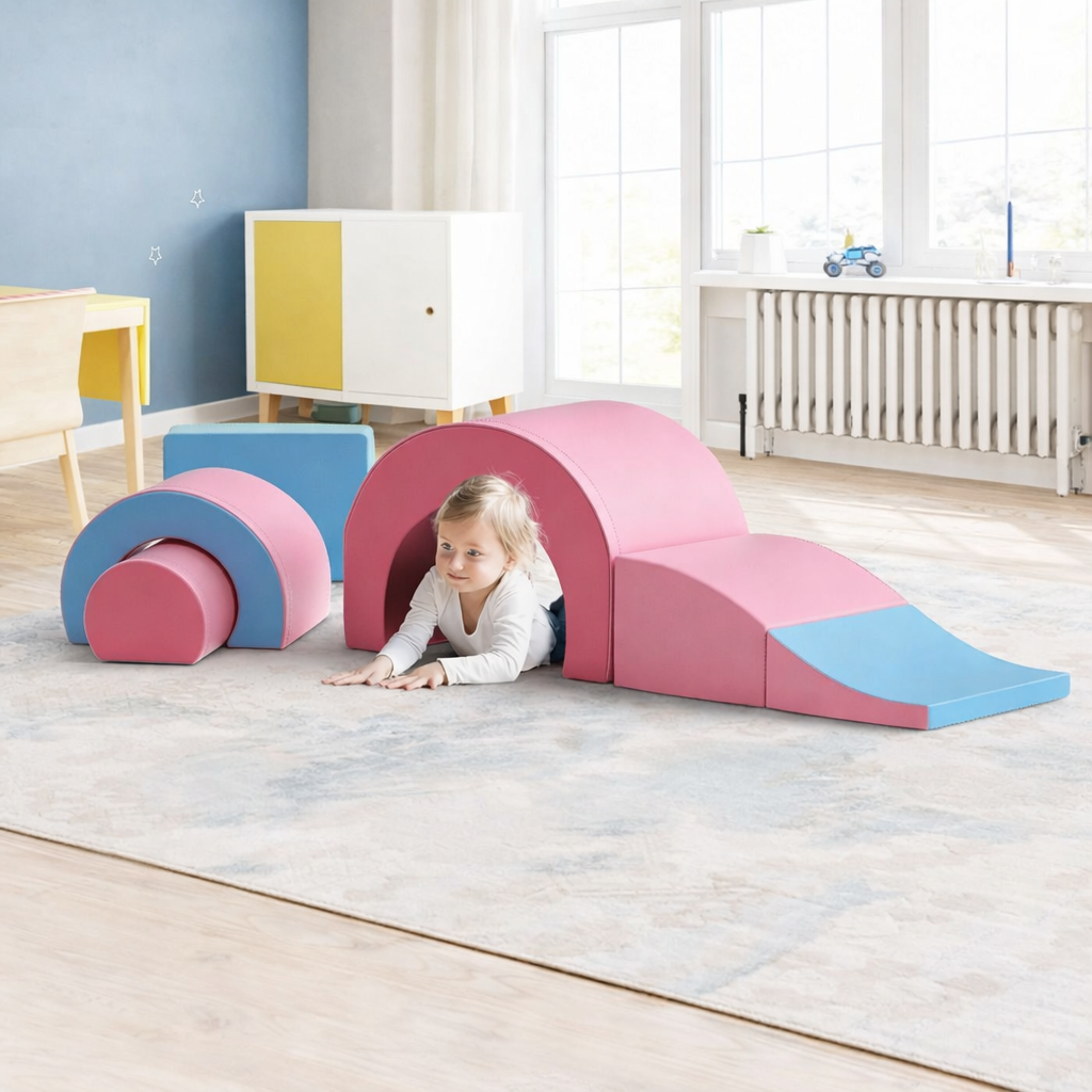 Apprendre le déplacement sous tunnel avec le parcours motricité bébé 1 an