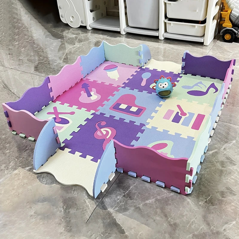 Tapis anti chute bebe en mode protection dans le coin d'éveil