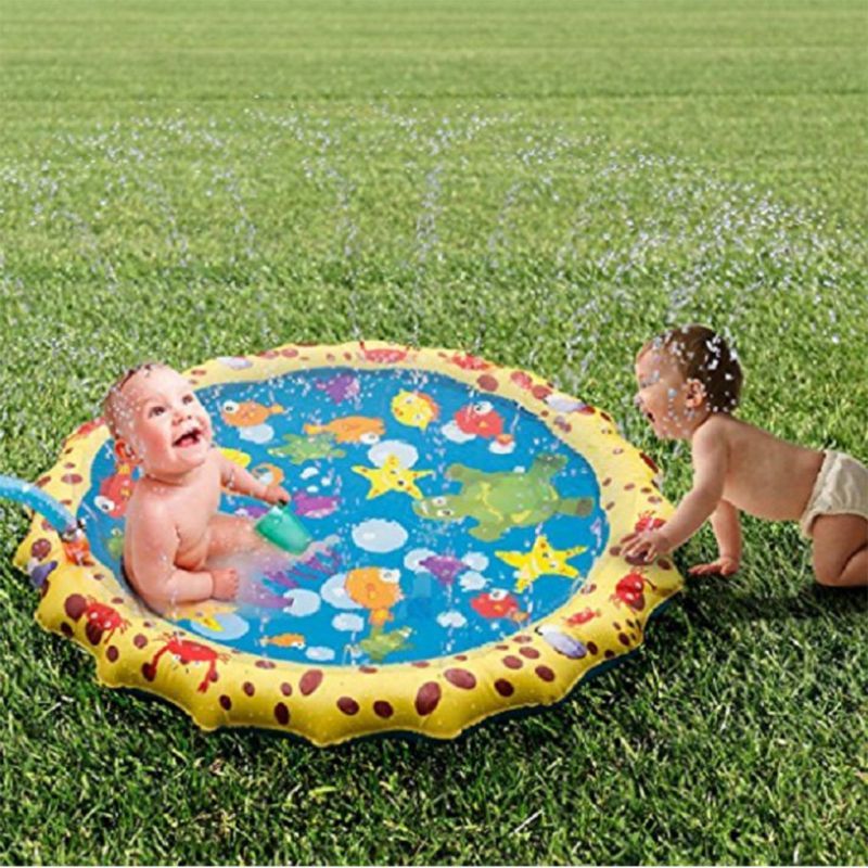 Tapis d'eau bébé pour une été dans le monde marin
