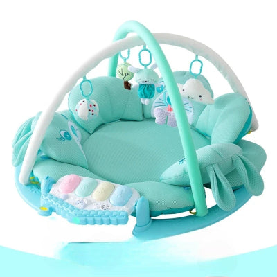 Tapis d'éveil bébé avec trois petits lapins comme garde corps