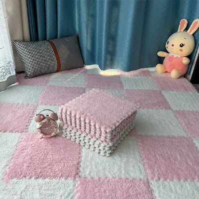 Tapis sol pour bebe avec une mousse haute densité de 1 cm pour amortir les chutes des premiers tentatives.