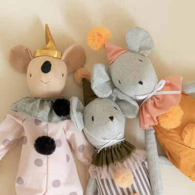 triplés doudou souris aux textures variées pour l'éveil